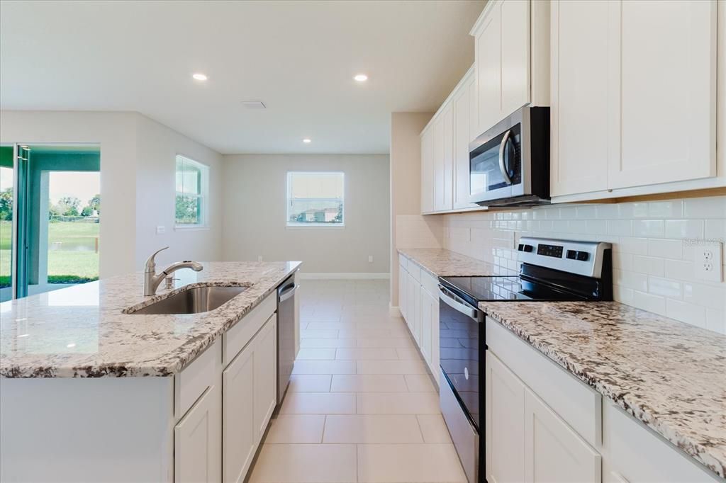 For Sale: $775,000 (4 beds, 3 baths, 3314 Square Feet)