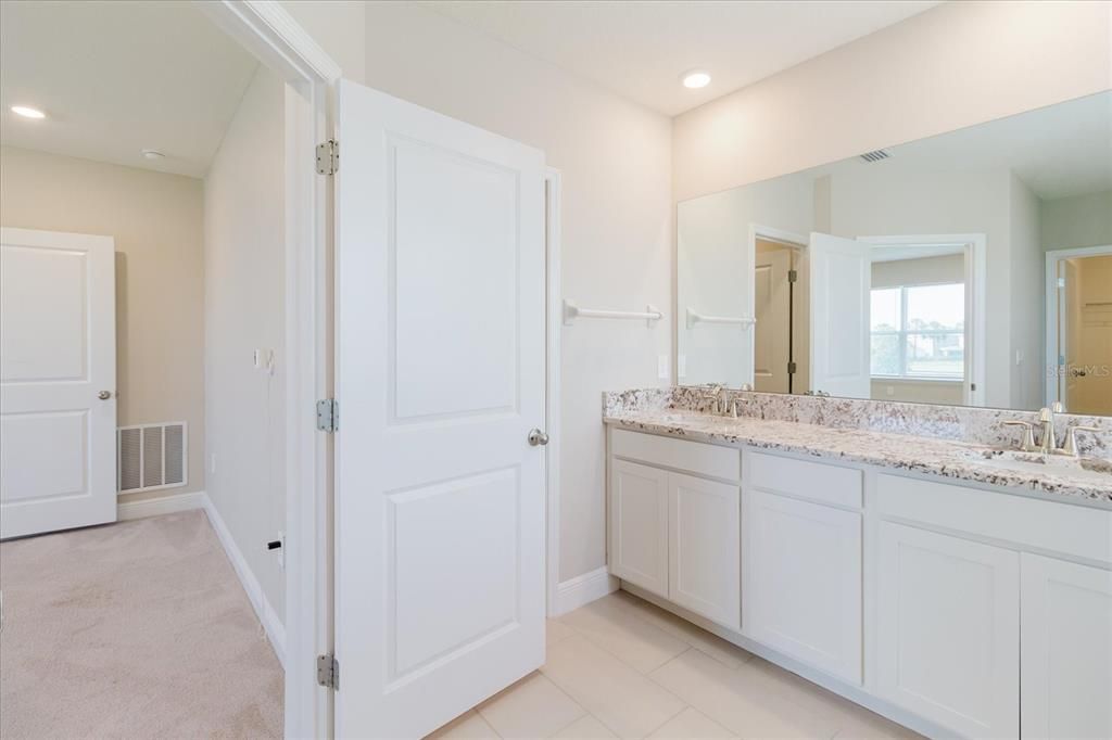 For Sale: $775,000 (4 beds, 3 baths, 3314 Square Feet)