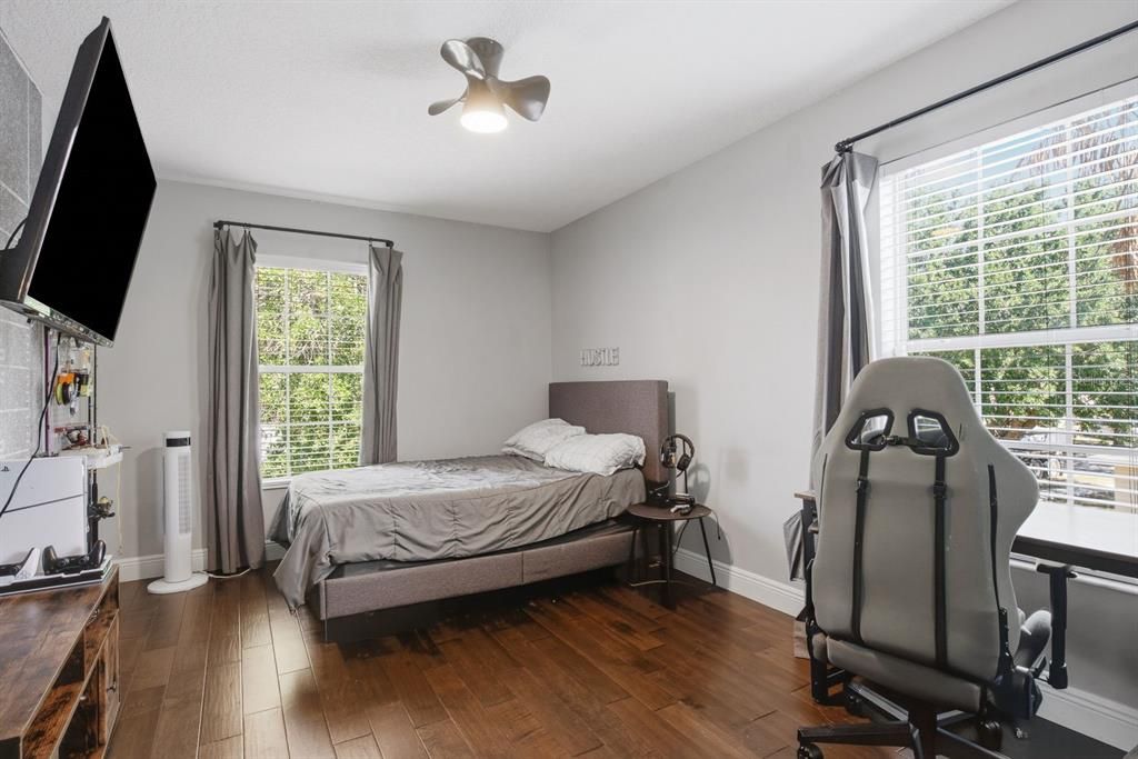 For Sale: $515,000 (5 beds, 3 baths, 3540 Square Feet)