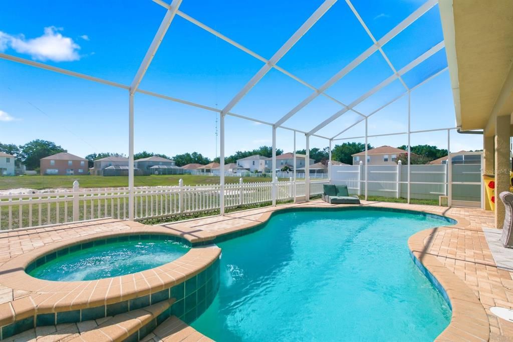 For Sale: $515,000 (5 beds, 3 baths, 3540 Square Feet)