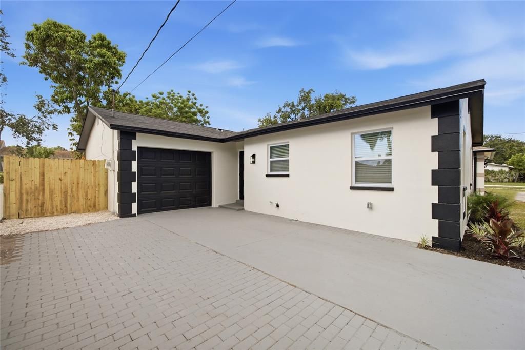 For Sale: $399,800 (4 beds, 2 baths, 1480 Square Feet)