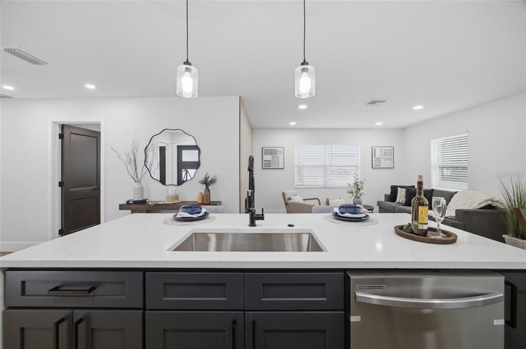 For Sale: $399,800 (4 beds, 2 baths, 1480 Square Feet)