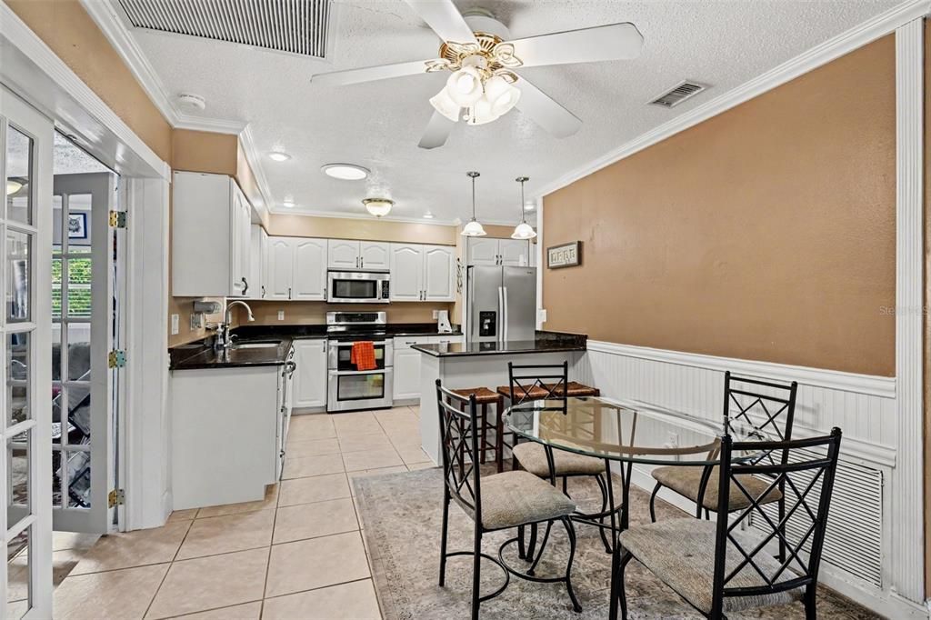 For Sale: $319,000 (3 beds, 2 baths, 1768 Square Feet)