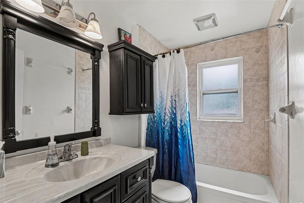 For Sale: $319,000 (3 beds, 2 baths, 1768 Square Feet)