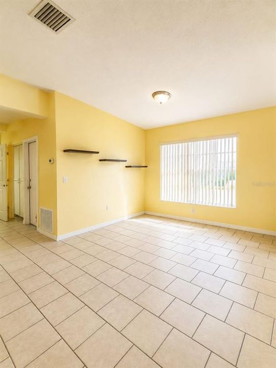 В аренду: $1,700 (2 спален, 2 ванн, 1244 Квадратных фут)
