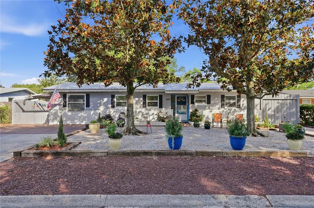 For Sale: $384,900 (3 beds, 2 baths, 1238 Square Feet)