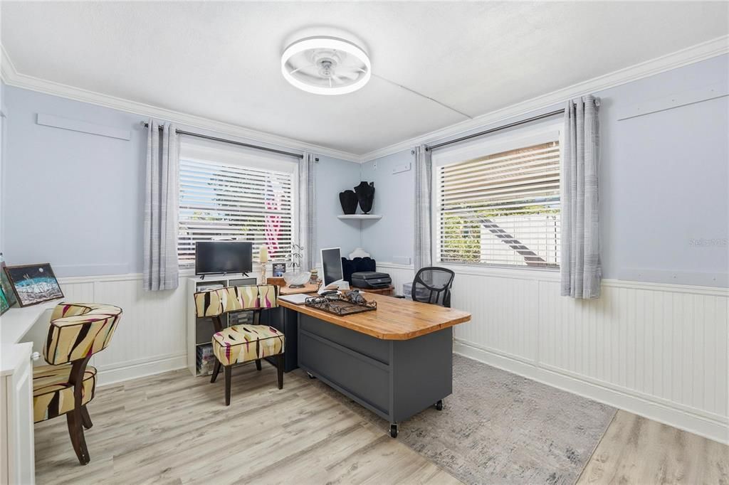 For Sale: $384,900 (3 beds, 2 baths, 1238 Square Feet)