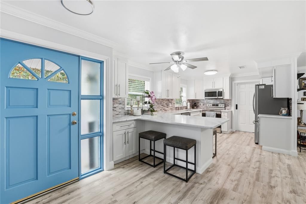 For Sale: $384,900 (3 beds, 2 baths, 1238 Square Feet)