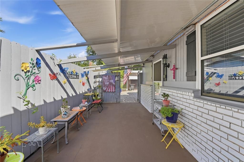 For Sale: $384,900 (3 beds, 2 baths, 1238 Square Feet)