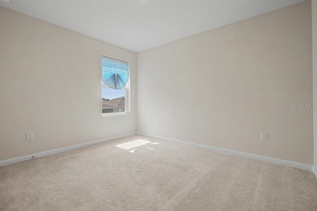For Sale: $399,999 (4 beds, 2 baths, 2217 Square Feet)