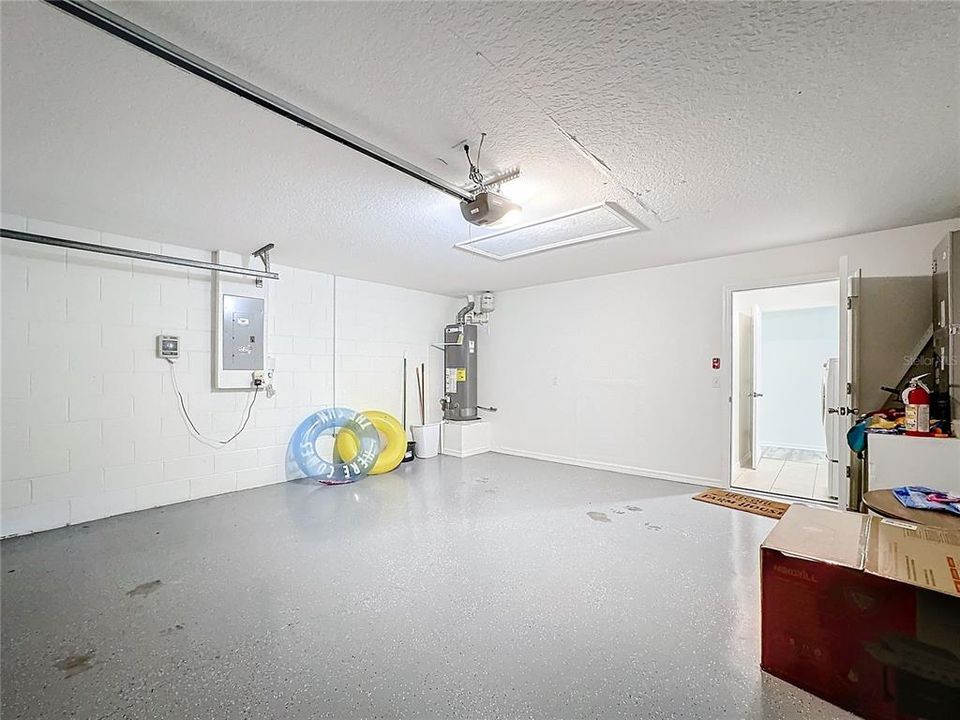 For Sale: $395,000 (4 beds, 2 baths, 1635 Square Feet)