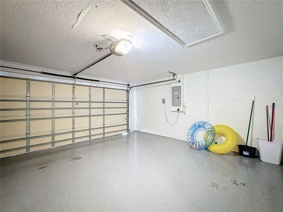 For Sale: $395,000 (4 beds, 2 baths, 1635 Square Feet)