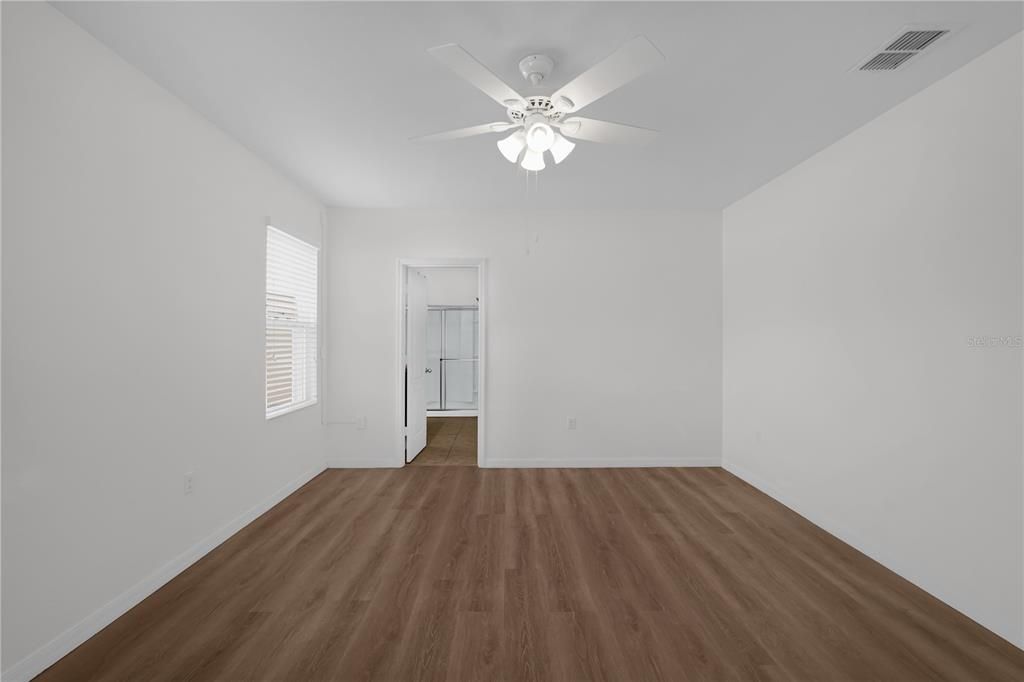 En Venta: $270,000 (3 camas, 2 baños, 1750 Pies cuadrados)