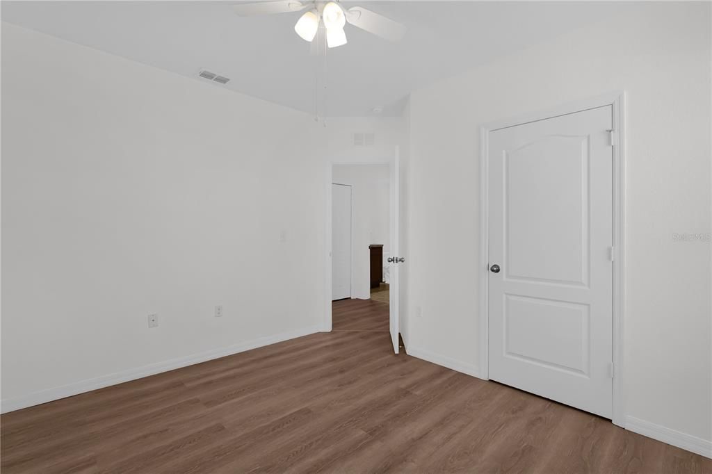 En Venta: $270,000 (3 camas, 2 baños, 1750 Pies cuadrados)