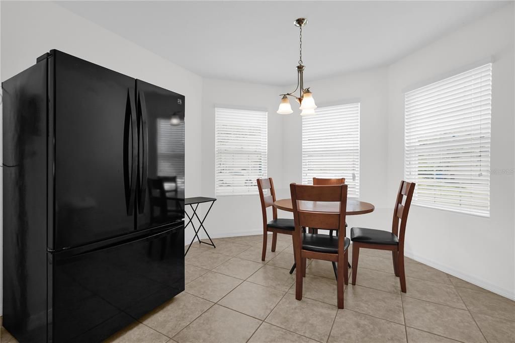 En Venta: $270,000 (3 camas, 2 baños, 1750 Pies cuadrados)