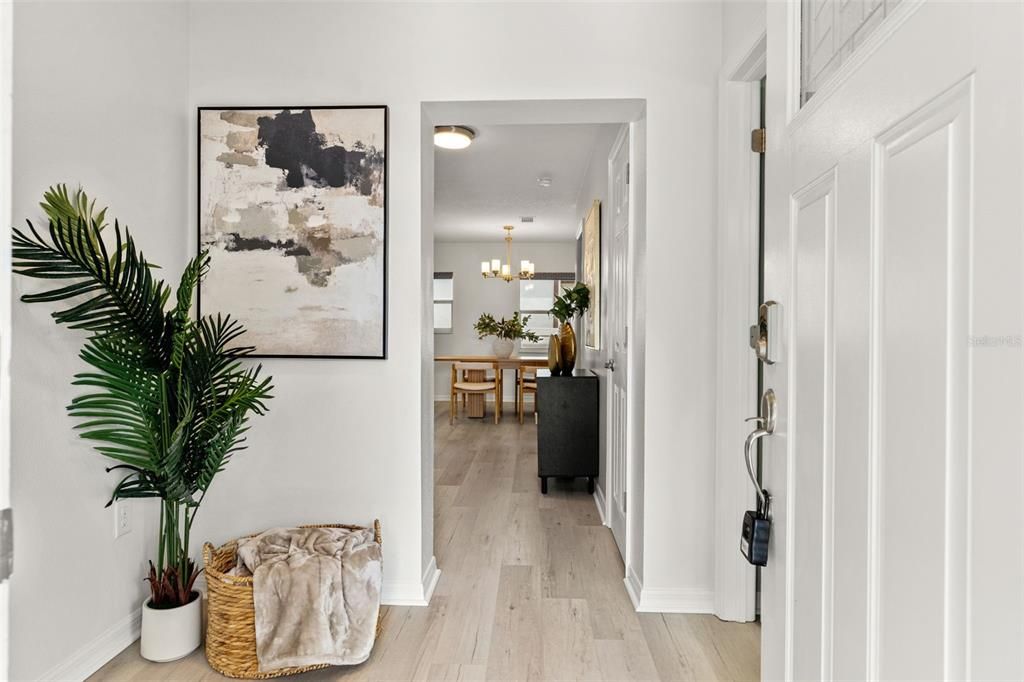 For Sale: $425,000 (2 beds, 2 baths, 1394 Square Feet)
