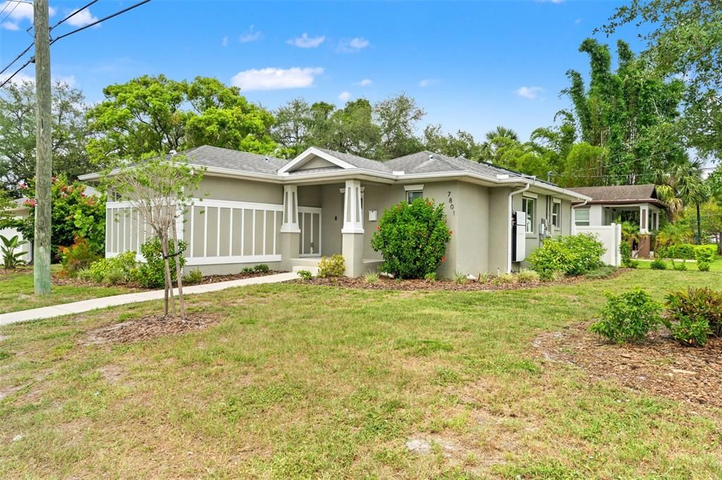 For Sale: $425,000 (2 beds, 2 baths, 1394 Square Feet)