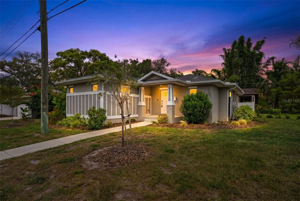 For Sale: $425,000 (2 beds, 2 baths, 1394 Square Feet)