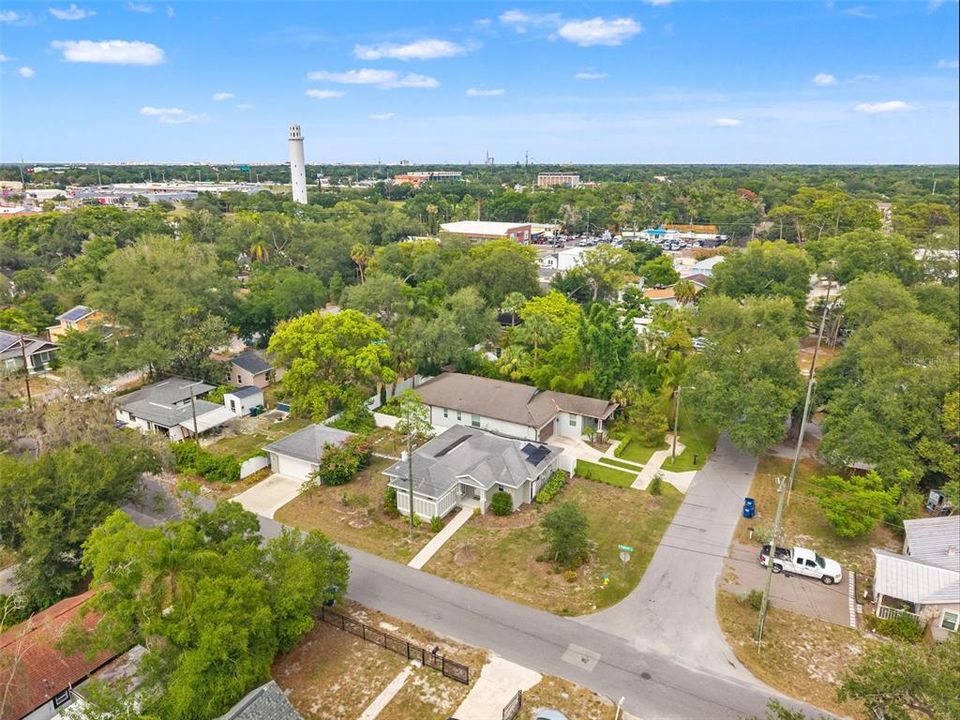 For Sale: $425,000 (2 beds, 2 baths, 1394 Square Feet)