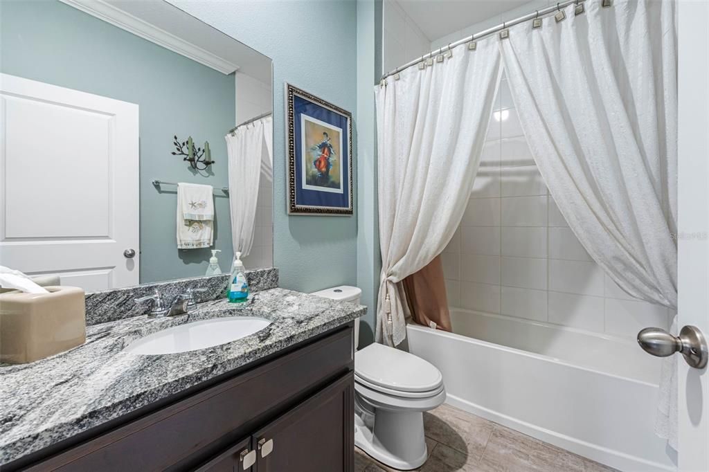 待售: $354,900 (4 贝兹, 2 浴室, 1633 平方英尺)