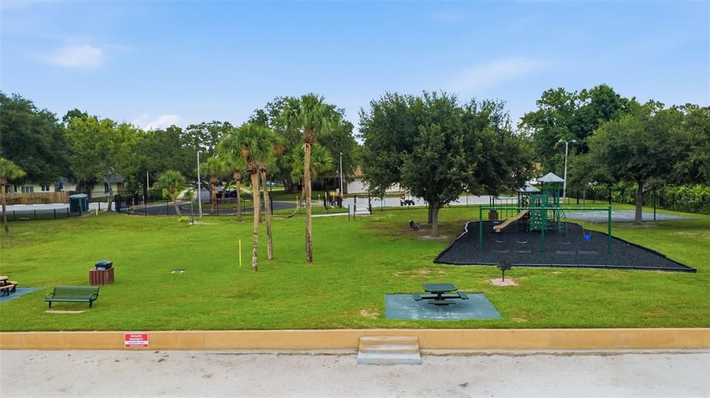 For Sale: $629,000 (4 beds, 2 baths, 2846 Square Feet)