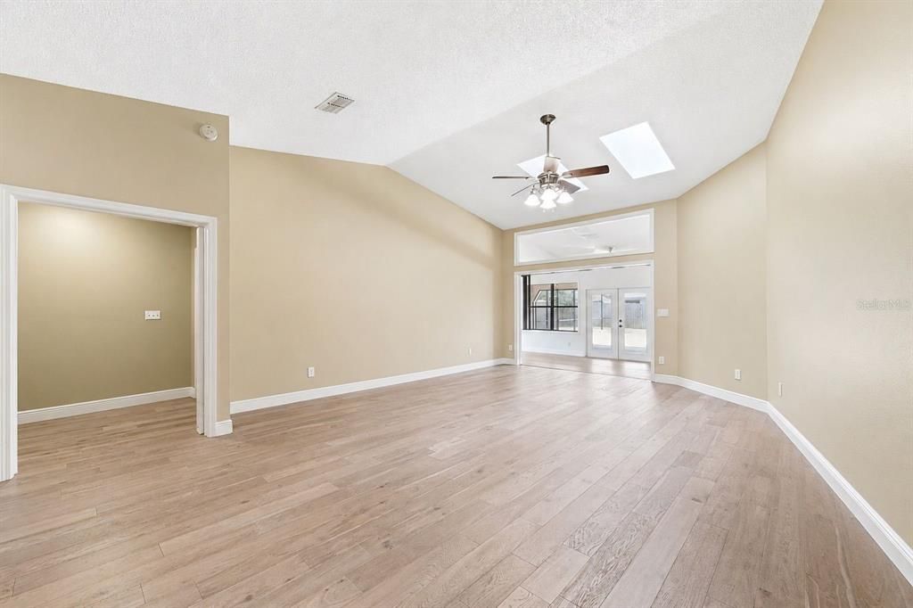 For Sale: $629,000 (4 beds, 2 baths, 2846 Square Feet)