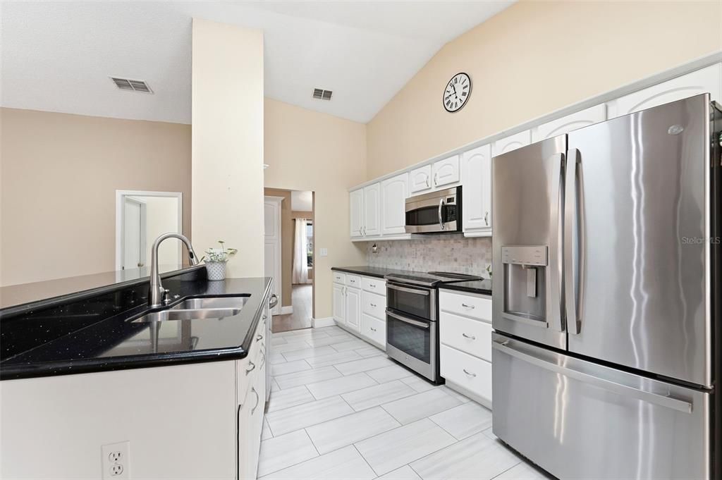 For Sale: $629,000 (4 beds, 2 baths, 2846 Square Feet)