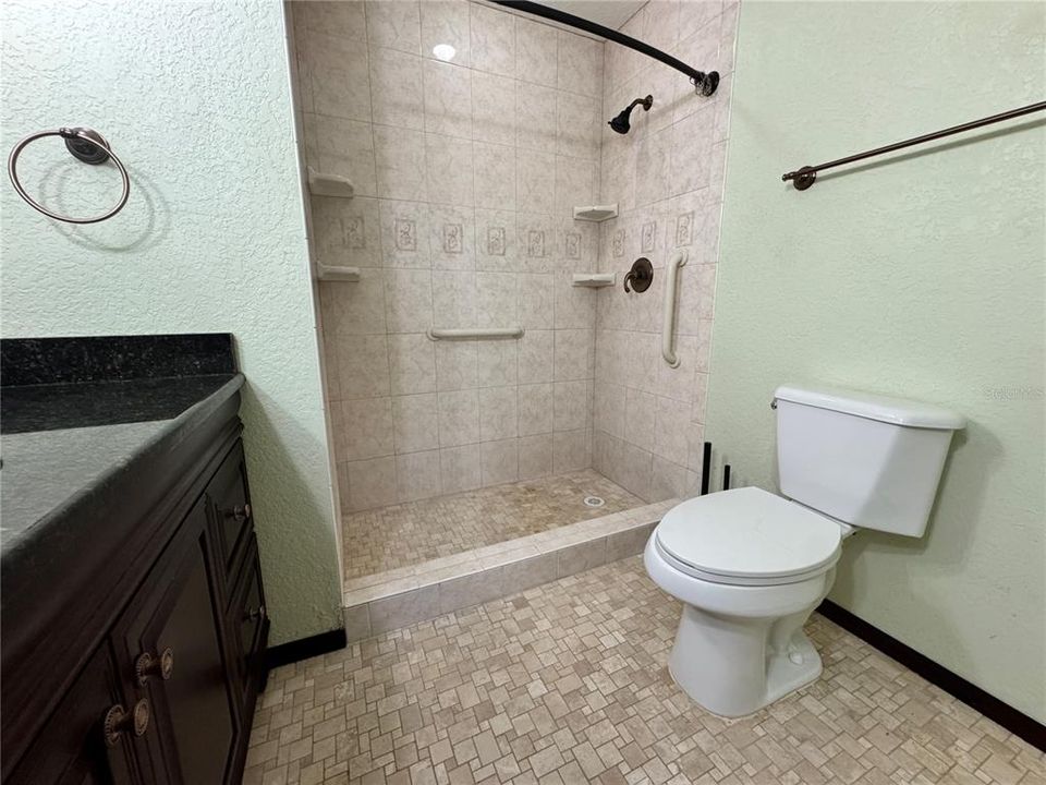 En Renta: $2,500 (3 camas, 3 baños, 1805 Pies cuadrados)