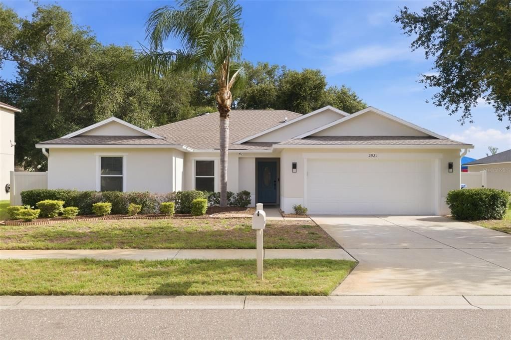 For Sale: $695,000 (4 beds, 2 baths, 1829 Square Feet)