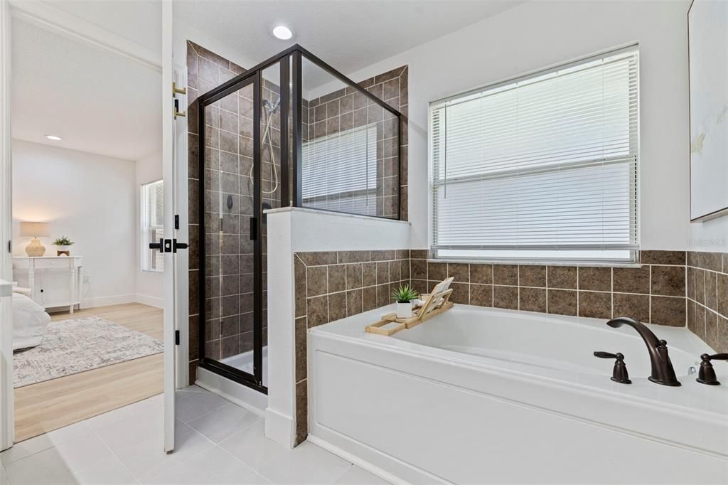 For Sale: $695,000 (4 beds, 2 baths, 1829 Square Feet)