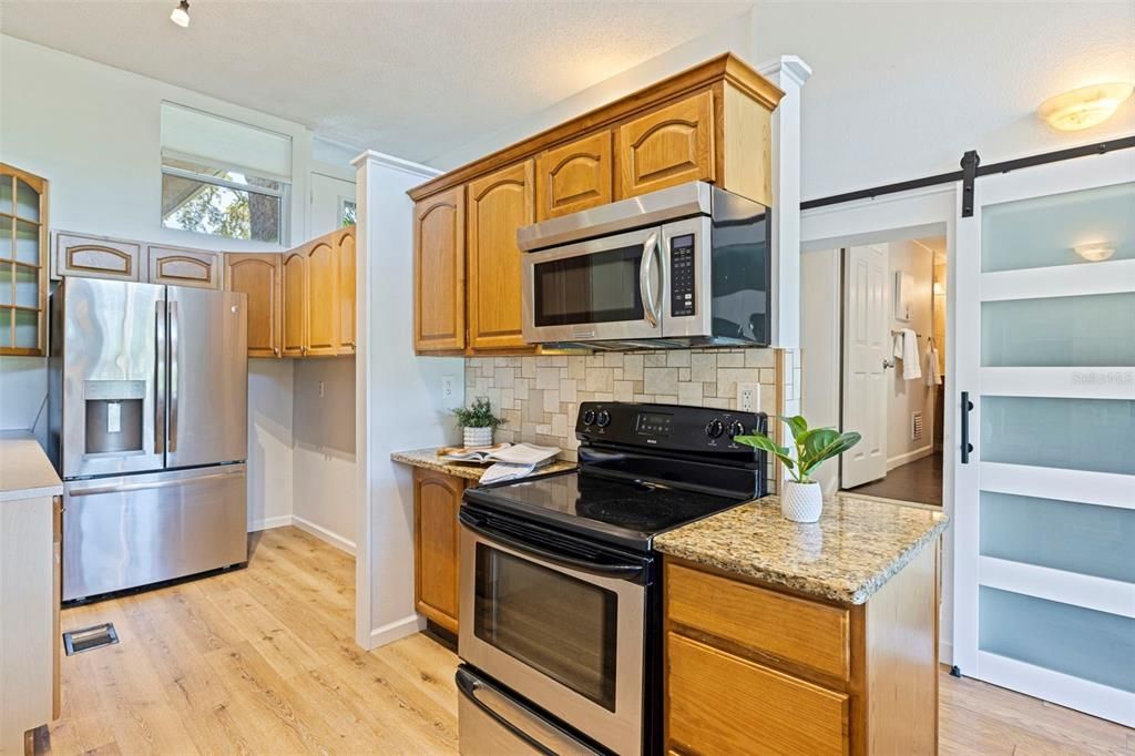 En Venta: $449,900 (3 camas, 2 baños, 2005 Pies cuadrados)