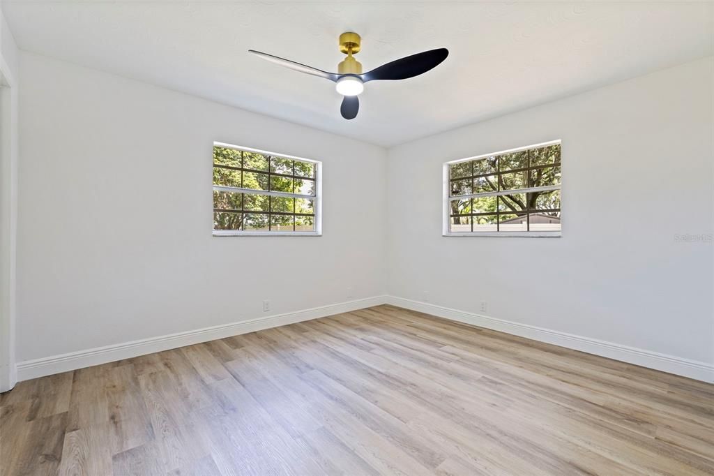 For Sale: $449,000 (4 beds, 2 baths, 1850 Square Feet)