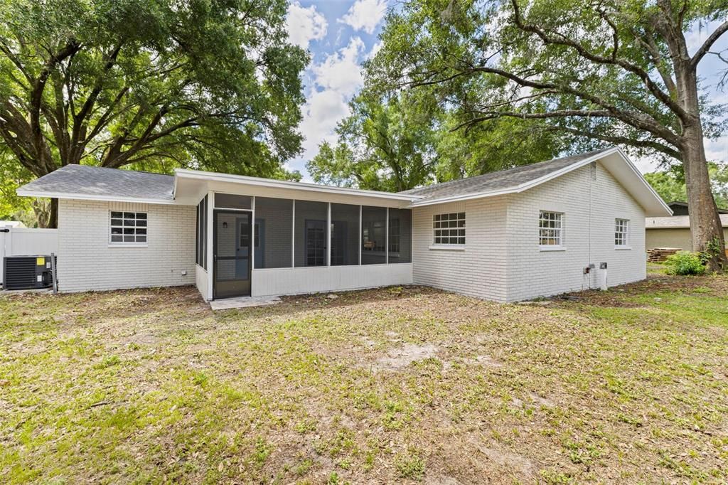 For Sale: $449,000 (4 beds, 2 baths, 1850 Square Feet)