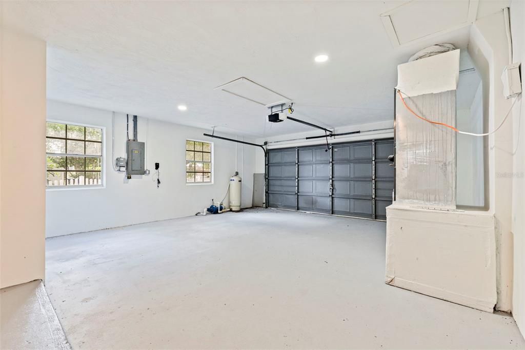 For Sale: $449,000 (4 beds, 2 baths, 1850 Square Feet)