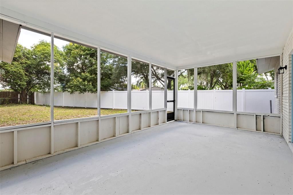 For Sale: $449,000 (4 beds, 2 baths, 1850 Square Feet)