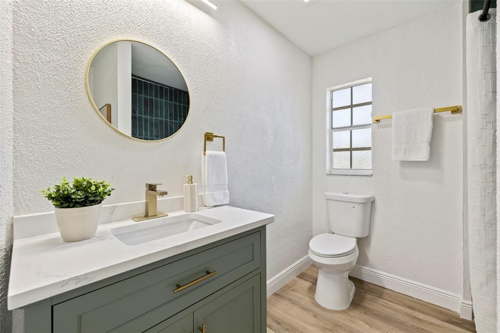 For Sale: $449,000 (4 beds, 2 baths, 1850 Square Feet)