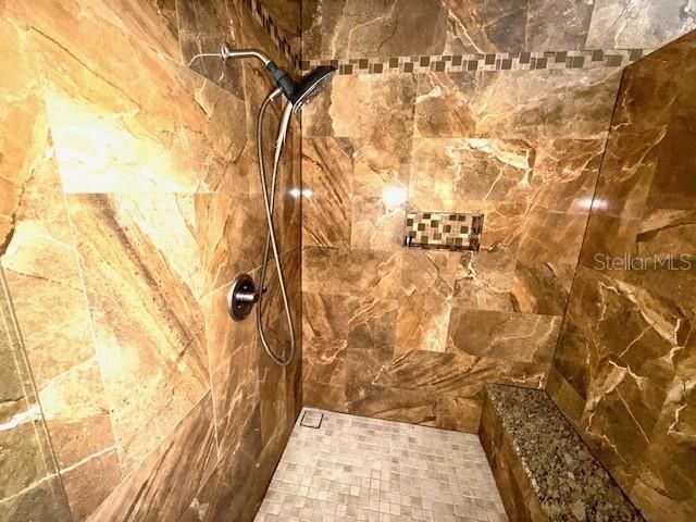 For Sale: $235,000 (4 beds, 2 baths, 2262 Square Feet)