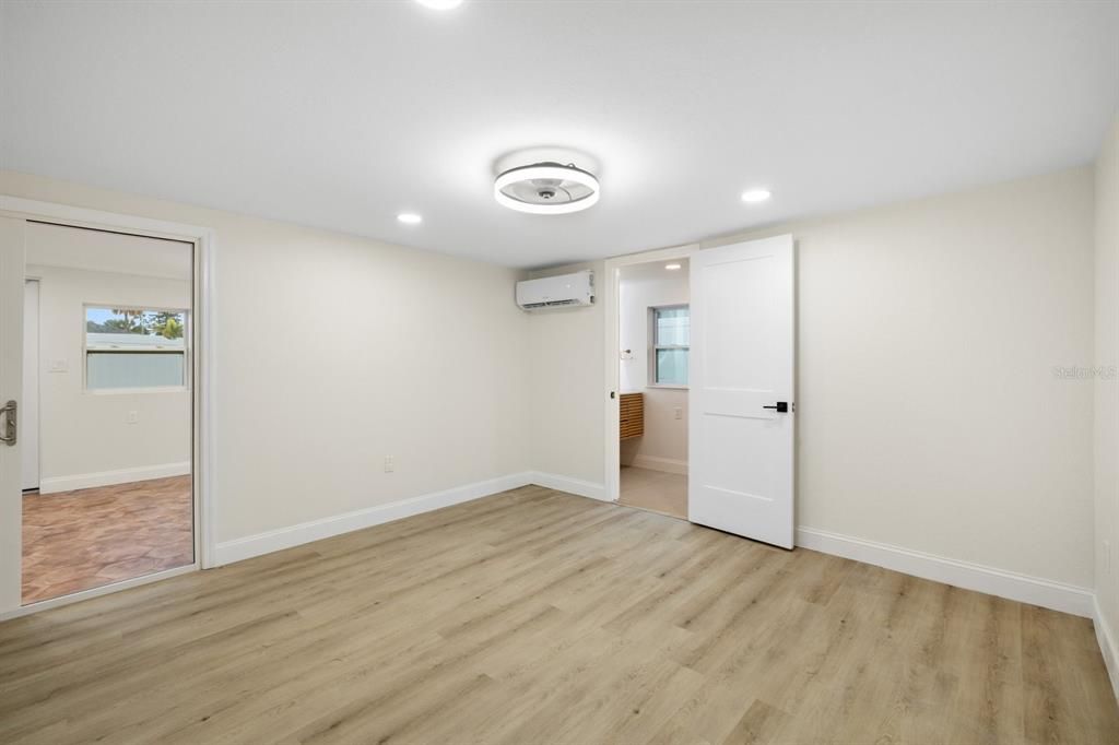 For Sale: $719,000 (4 beds, 3 baths, 1729 Square Feet)