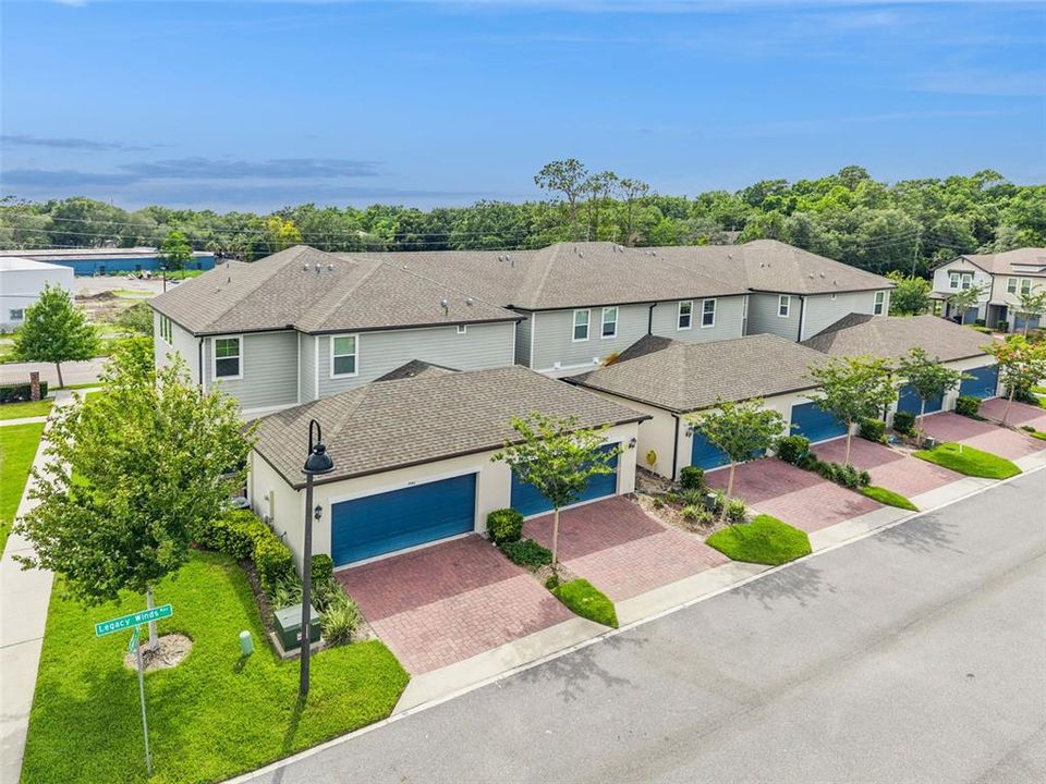 For Sale: $400,000 (3 beds, 2 baths, 1807 Square Feet)