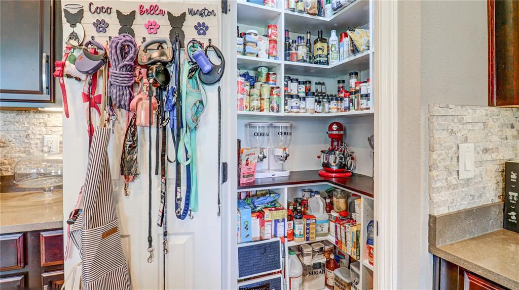 На продажу: $459,900 (3 спален, 2 ванн, 2297 Квадратных фут)