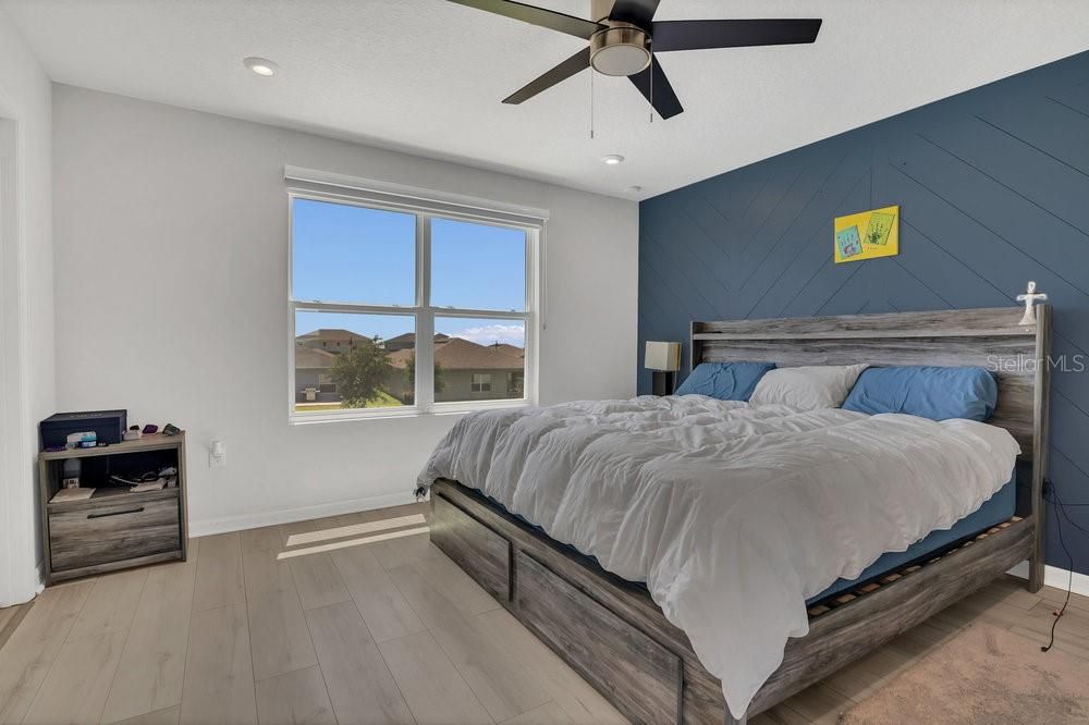For Rent: $3,200 (5 beds, 3 baths, 2396 Square Feet)