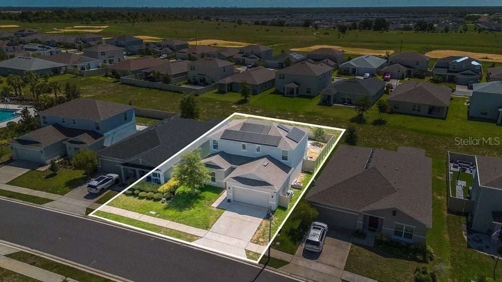 For Rent: $3,200 (5 beds, 3 baths, 2396 Square Feet)