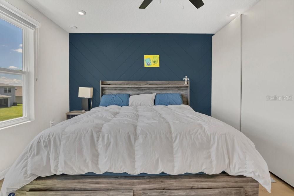 For Rent: $3,200 (5 beds, 3 baths, 2396 Square Feet)