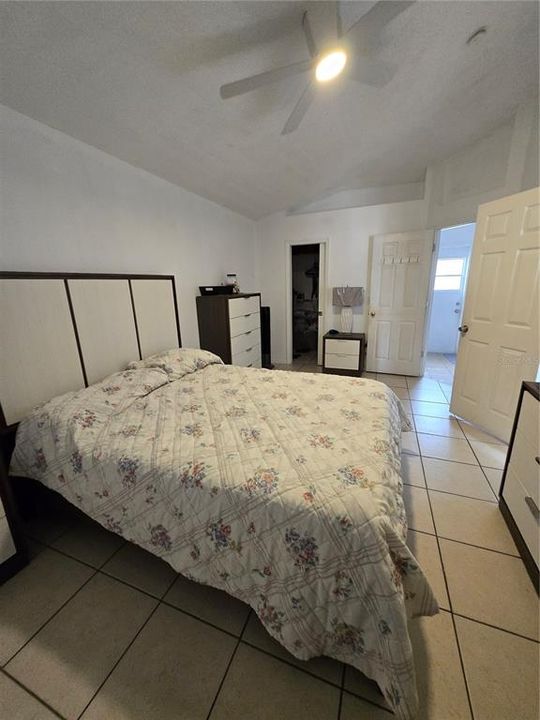 For Sale: $280,000 (3 beds, 2 baths, 1464 Square Feet)