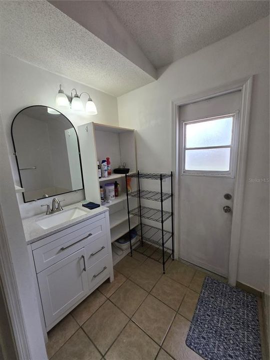 For Sale: $280,000 (3 beds, 2 baths, 1464 Square Feet)