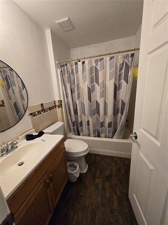 For Sale: $280,000 (3 beds, 2 baths, 1464 Square Feet)