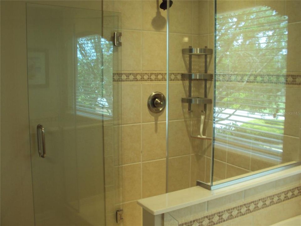 En Venta: $399,900 (3 camas, 2 baños, 1898 Pies cuadrados)