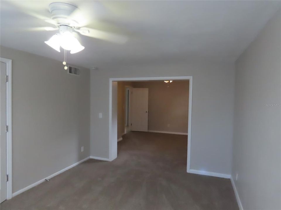 En Venta: $330,000 (3 camas, 2 baños, 1302 Pies cuadrados)