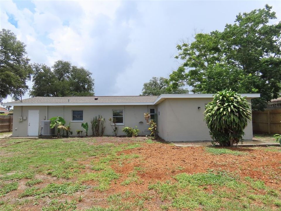 En Venta: $330,000 (3 camas, 2 baños, 1302 Pies cuadrados)