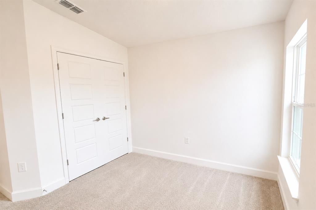 For Sale: $381,900 (3 beds, 2 baths, 1515 Square Feet)